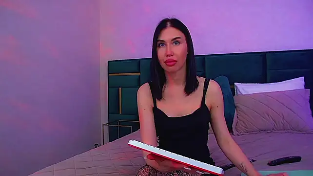 KaylaMous' Live XXX Chat