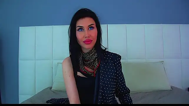 KaylaMous webcam show