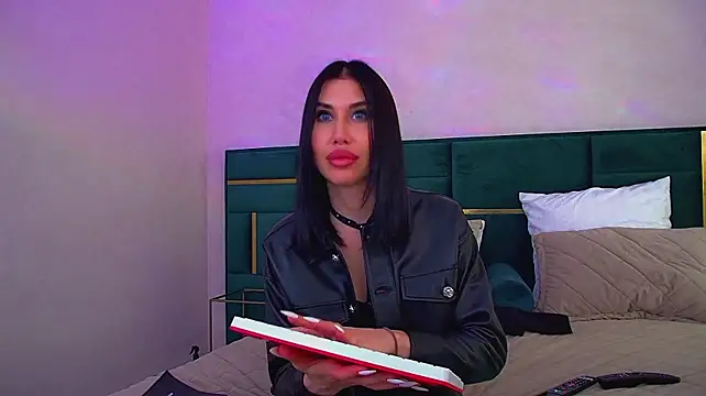 KaylaMous Webcam show