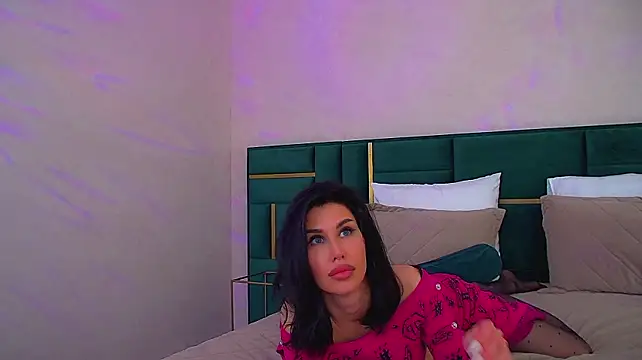 KaylaMous' Live XXX Chat
