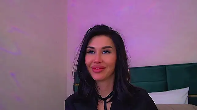 XXX chat uživo modela KaylaMous