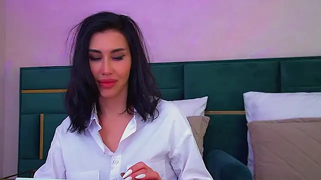 Chat XXX en directo de KaylaMous