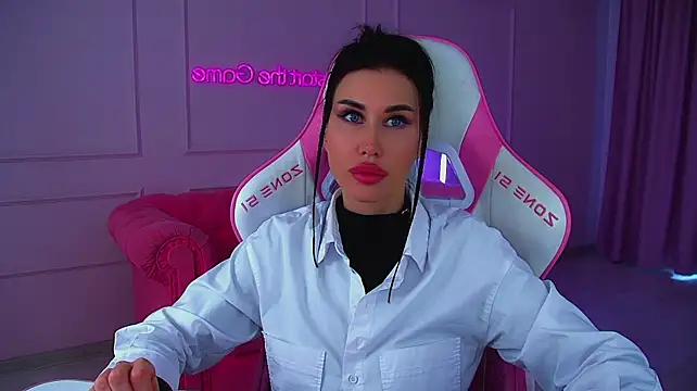 KaylaMous – webcam-show