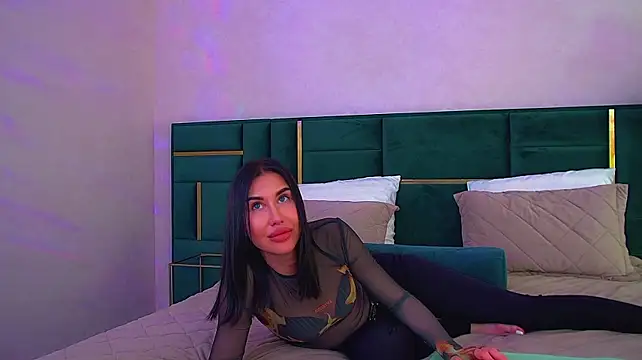 Pertunjukan Kamera Web KaylaMous