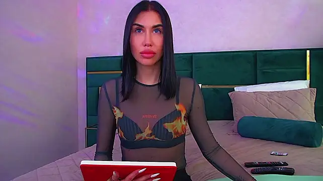 KaylaMous' Webcam Show