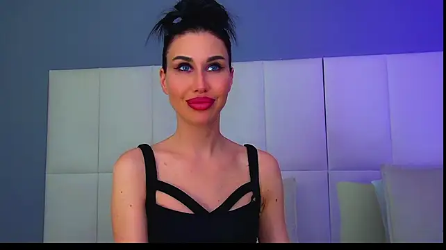 KaylaMous webcam show