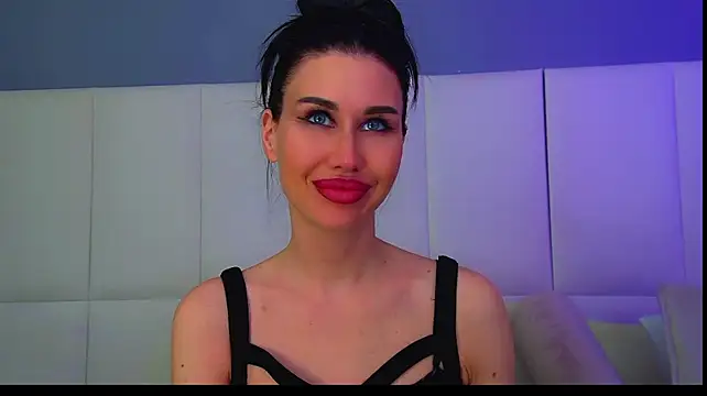 แชท XXX สดของ KaylaMous