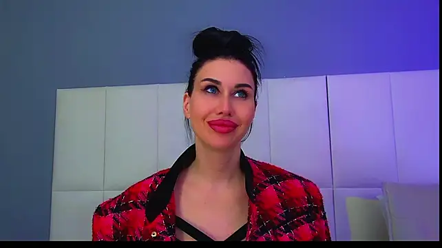 XXX chat uživo modela KaylaMous