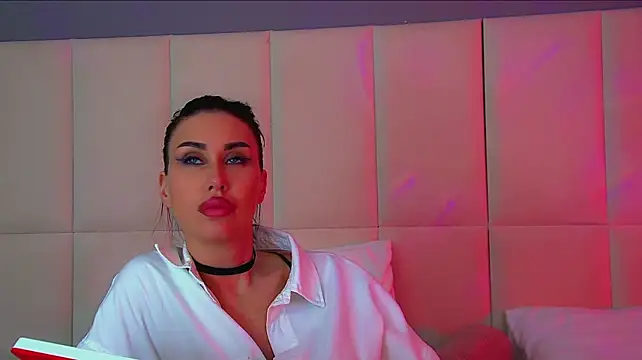 KaylaMous' Live XXX Chat
