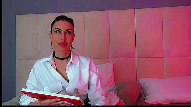 KaylaMous – webcam-show