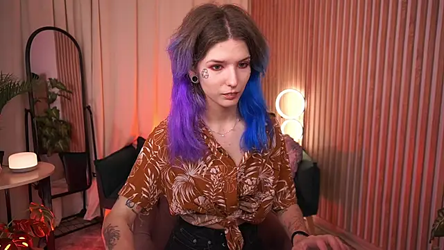 Lain_Root Webcam Show
