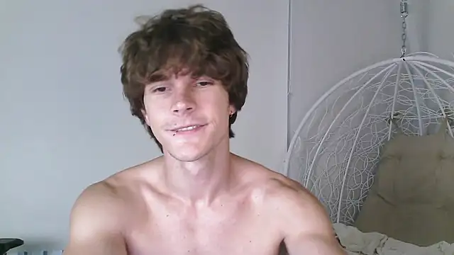 Eric_Crush Adlı Modelin Web Kamerası Şovu