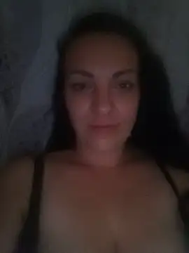 Show modela PrettyAngell_ na web-kameri