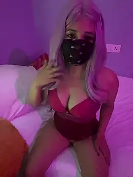 Lucey_001 Pertunjukan Webcam