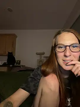 Anomaly_Allie webkamerás műsora