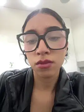 miss_alahia's Webcam Show