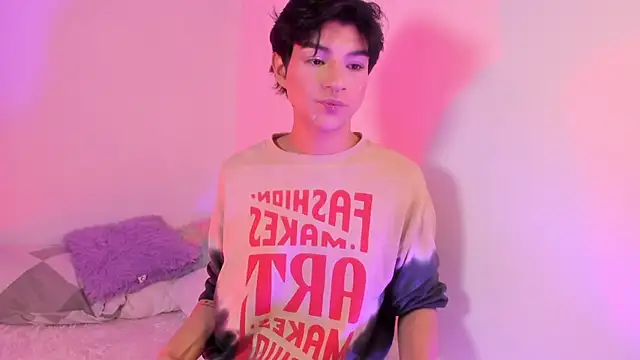 Aleaurarashii Pertunjukan Webcam