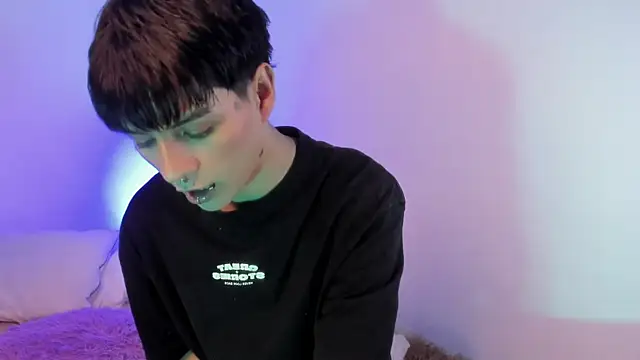 Aleaurarashii 网络视讯表演
