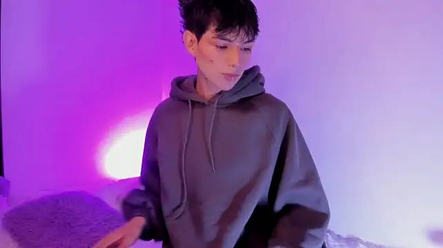 Aleaurarashiiのウェブカメラショー