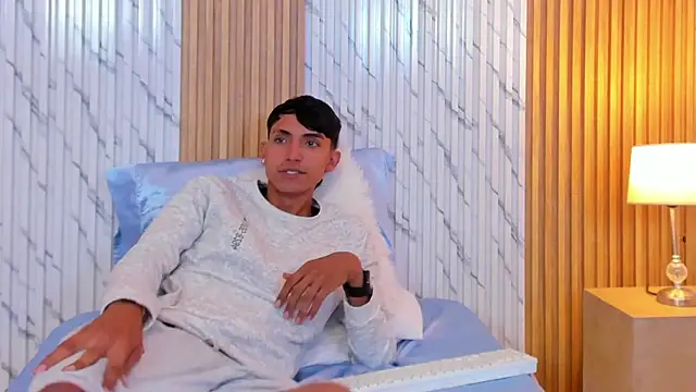 myke_tucker – webcam-show