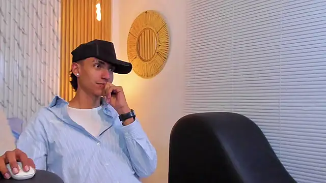 myke_tucker Webcamshow