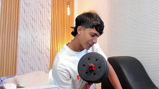 myke_tucker – webcam-show