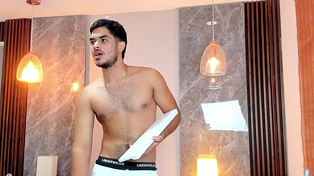luciano_vitale Show in webcam