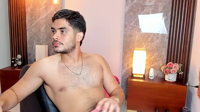 luciano_vitale's Webcam Show