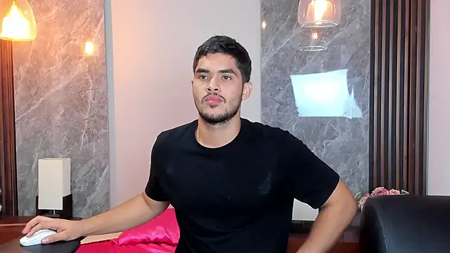 Show modela luciano_vitale na web-kameri