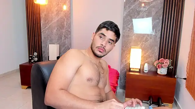 luciano_vitale 网络视讯表演