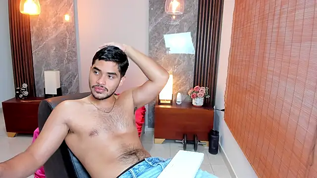 luciano_vitale's Webcam Show