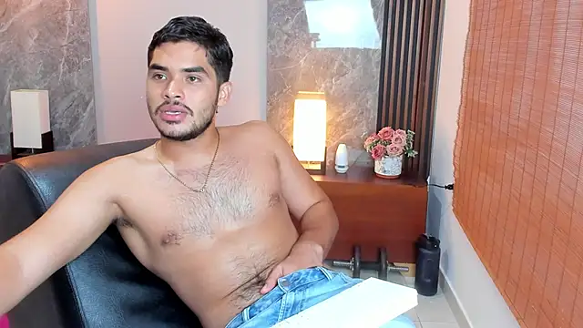Show modela luciano_vitale na web-kameri
