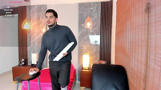 luciano_vitale Show in webcam