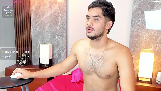 Show modela luciano_vitale na web-kameri