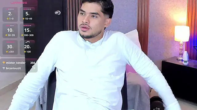 luciano_vitale's Webcam Show