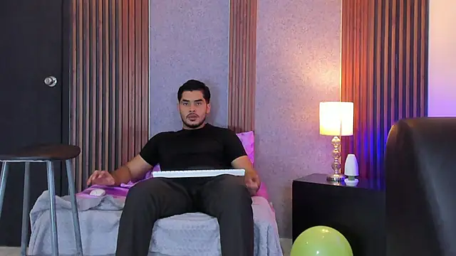 luciano_vitaleのウェブカメラショー