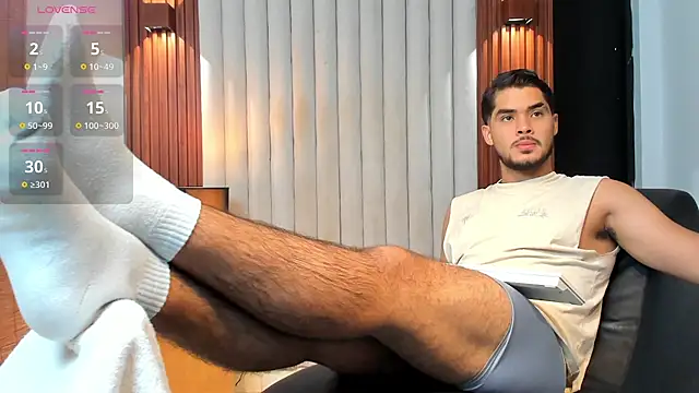 luciano_vitale 网络视讯表演