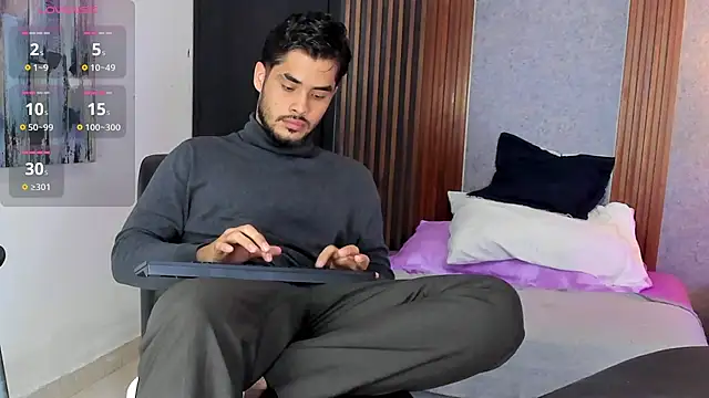 luciano_vitale Adlı Modelin Web Kamerası Şovu