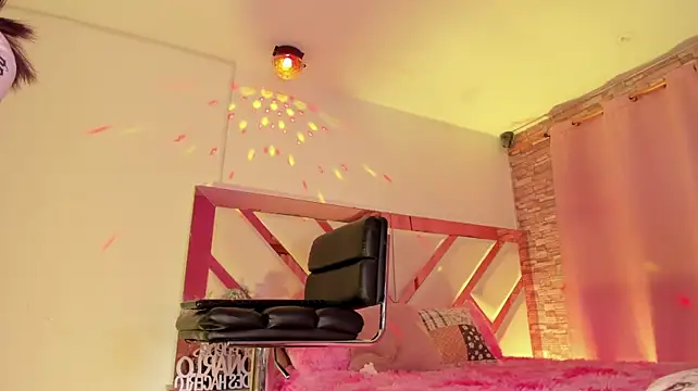 dollx_sweetxx 网络视讯表演