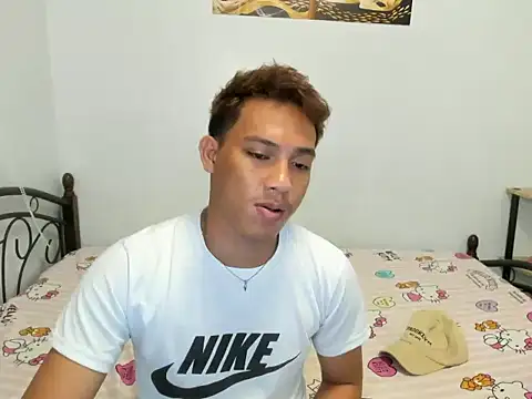 urfucker_vinz Pertunjukan Webcam