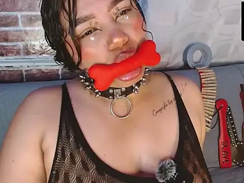 emma_bdsm_'s Webcam Show