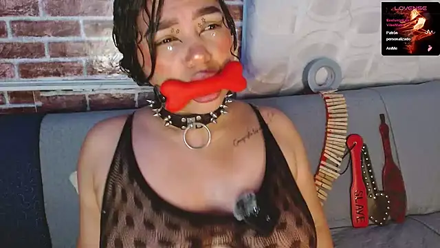 emma_bdsm_'s Webcam Show