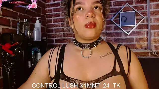 emma_bdsm_'s Webcam Show