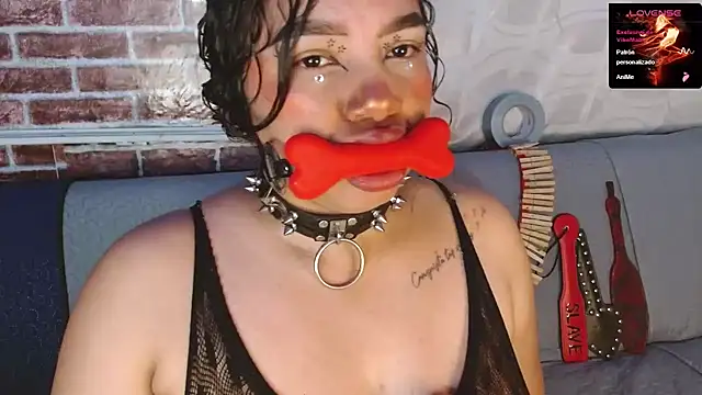 emma_bdsm_'s Webcam Show