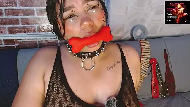 emma_bdsm_'s Webcam Show