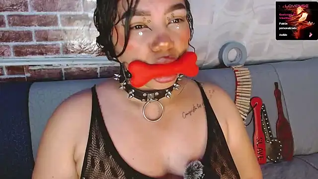 Webkamerová show emma_bdsm_