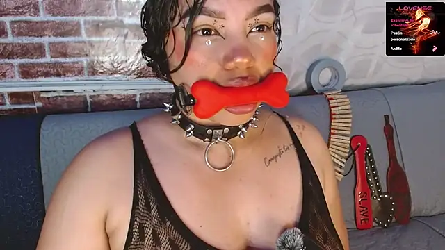 emma_bdsm_'s Webcam Show