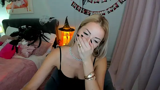 Chatroom XXX en direct de SatineDesire
