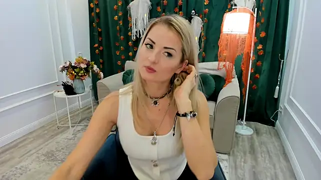 SatineDesire Chat XXX live