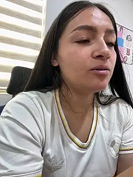 Alyha_cortes_'s Live XXX Chat